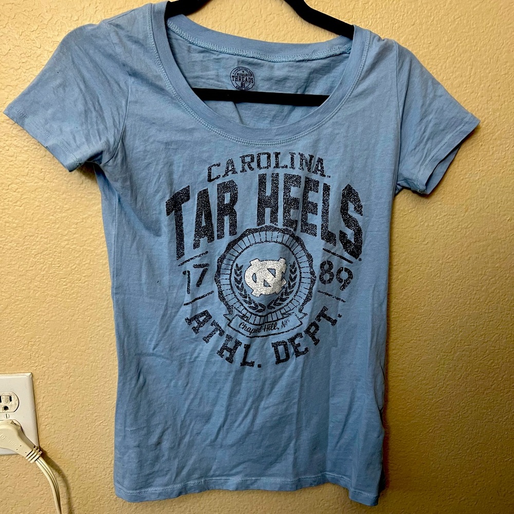 Blue Tar Heel North Carolina size small tshirt